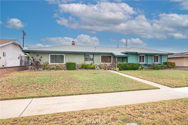 2996 Gladstone Street, Pomona CA: https://media.crmls.org/medias/beed7e7d-4f13-41c1-9028-de192b83f828.jpg