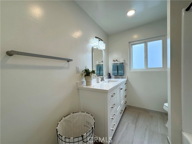 Detail Gallery Image 12 of 22 For 801 E 1st St #15,  Long Beach,  CA 90802 - 1 Beds | 1 Baths