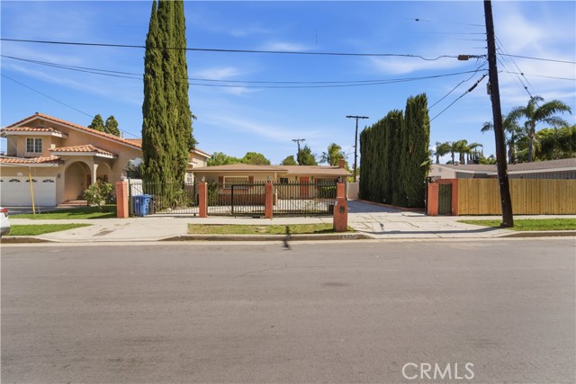 Detail Gallery Image 2 of 33 For 6254 Etiwanda Ave, Tarzana,  CA 91335 - 3 Beds | 2 Baths