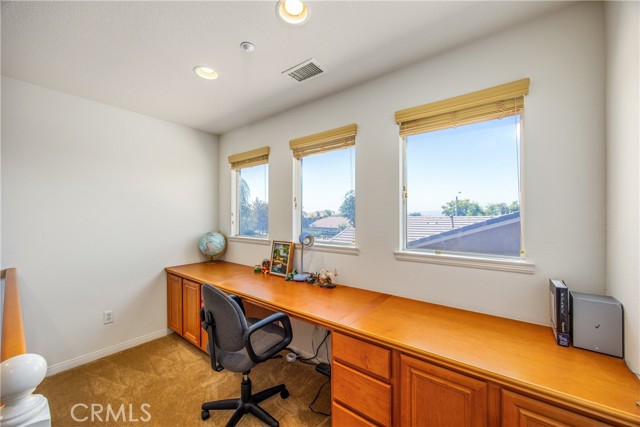 6858 Bacon Lane, Highland CA: https://media.crmls.org/medias/beef4712-18f7-40f2-b564-1fb45938a3f8.jpg