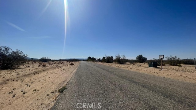 65145 E Broadway & 4th St, Joshua Tree, California 92252, ,Land,For Sale,65145 E Broadway & 4th St,CRAR23079326