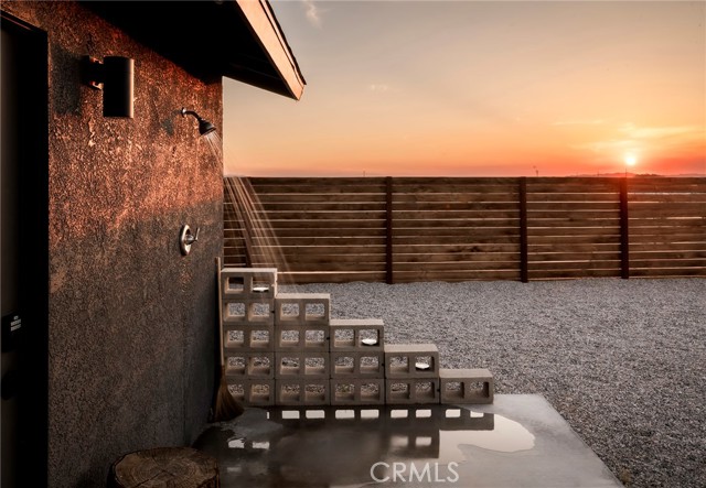 84328 Amboy Road, 29 Palms CA: https://media.crmls.org/medias/beef8aa4-d66c-41f4-80aa-b0678a34a0c6.jpg