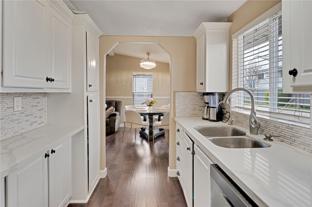 Detail Gallery Image 11 of 25 For 17820 Lakewood Bld #28,  Bellflower,  CA 90706 - 2 Beds | 2 Baths