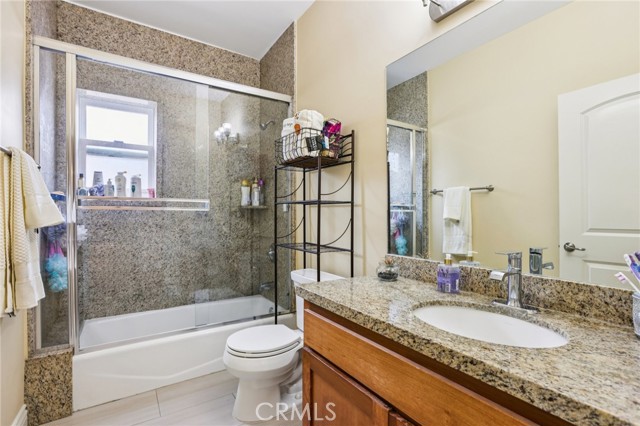 Detail Gallery Image 31 of 35 For 204 E 121st St, Los Angeles,  CA 90061 - 4 Beds | 4 Baths