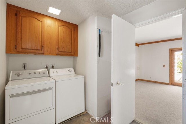 152 Ventana Court, Thousand Oaks CA: https://media.crmls.org/medias/bef03bd0-eb48-4995-912c-ae03dc940695.jpg