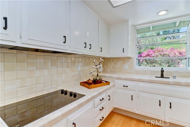 Detail Gallery Image 14 of 51 For 30 Calle Aragon #D,  Laguna Woods,  CA 92637 - 2 Beds | 1 Baths