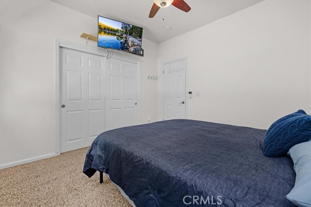 13715 E Nebraska Avenue, Kingsburg CA: https://media.crmls.org/medias/bef250c2-62f1-4e0a-9440-fa850ba60394.jpg