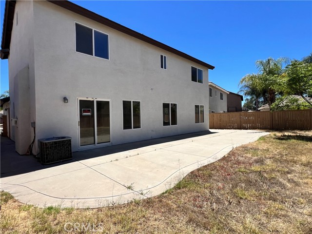 39293 Cayman Court, Murrieta CA: https://media.crmls.org/medias/bef27f4f-2c51-41fe-9093-c2172dba34c3.jpg