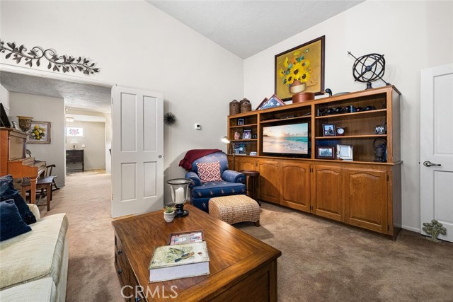 Detail Gallery Image 16 of 55 For 10253 Hopeland, Downey,  CA 90241 - 3 Beds | 2/1 Baths