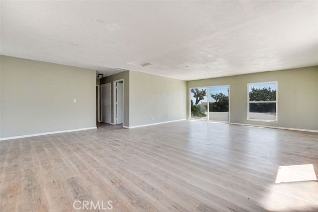 Image 31 of 67 For 2929 Snow Line