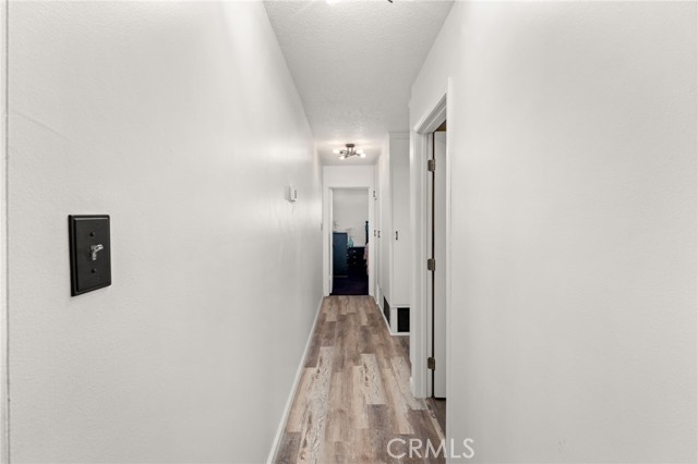5015 Berryhill Place, Riverside CA: https://media.crmls.org/medias/bef539a7-45df-4221-81fb-9c037fd907df.jpg