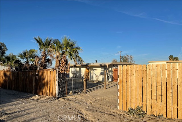 7405 Sherman Hoyt Avenue, 29 Palms, California 92277, 3 Bedrooms Bedrooms, ,2 BathroomsBathrooms,Single Family Residence,For Sale,Sherman Hoyt,JT24209448