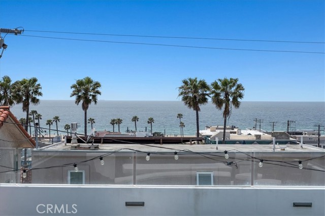 Detail Gallery Image 5 of 50 For 1501 Monterey Bld, Hermosa Beach,  CA 90254 - 4 Beds | 3/1 Baths