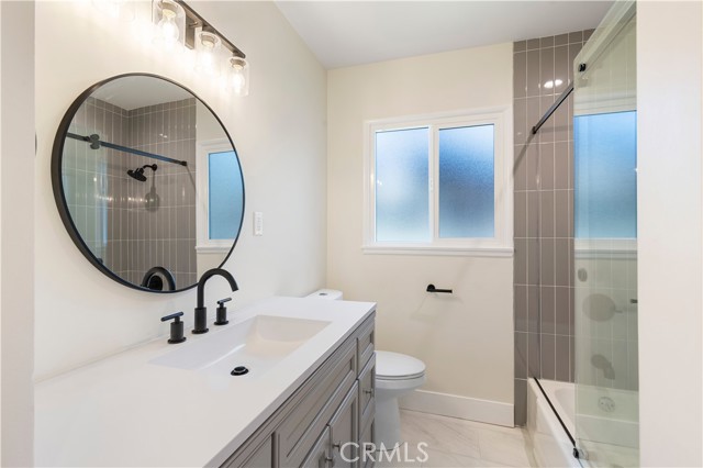 Detail Gallery Image 10 of 16 For 7733 Mason, Winnetka,  CA 91306 - 3 Beds | 2 Baths
