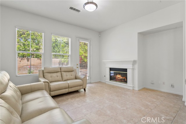 Detail Gallery Image 5 of 41 For 25 Sebastian, Irvine,  CA 92602 - 4 Beds | 3 Baths