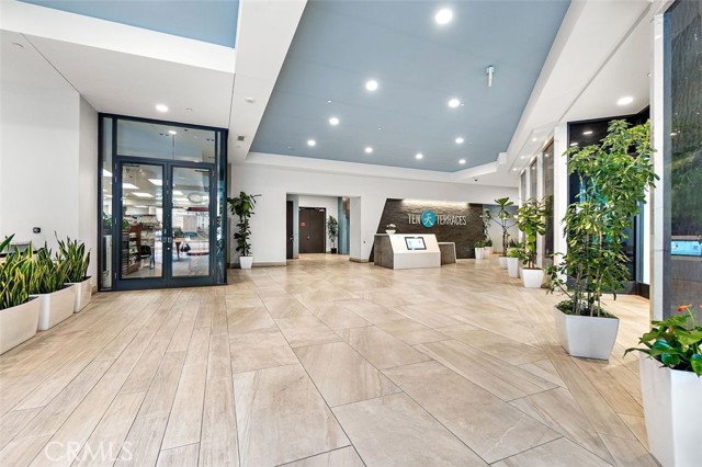  Commercial for Sale in Los Angeles, California