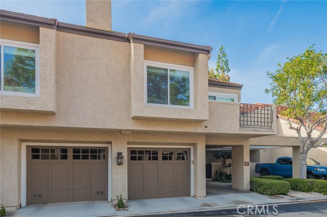 Detail Gallery Image 2 of 24 For 96 Stanford Ct, Irvine,  CA 92612 - 2 Beds | 1/1 Baths