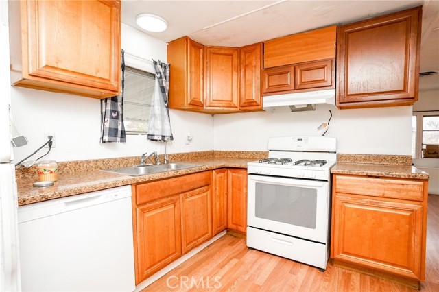 Detail Gallery Image 3 of 22 For 3300 15th St #86,  Rosamond,  CA 93560 - 2 Beds | 1 Baths