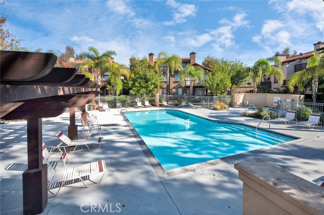 Detail Gallery Image 2 of 10 For 5 Aubrieta, Rancho Santa Margarita,  CA 92688 - 2 Beds | 2 Baths