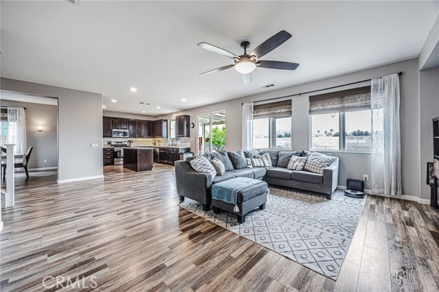 Image 7 of 47 For 28169 Arborglenn Drive