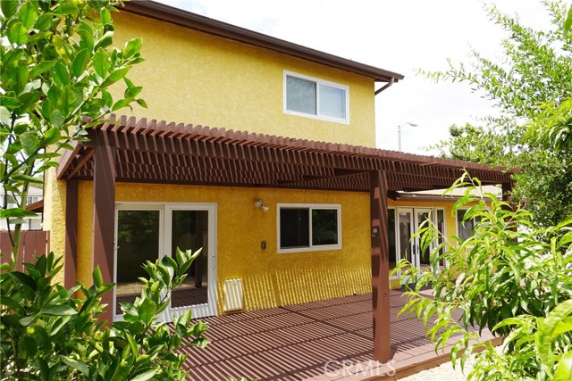 Detail Gallery Image 6 of 39 For 6232 Hesperia Ave, Encino,  CA 91316 - 3 Beds | 2/1 Baths