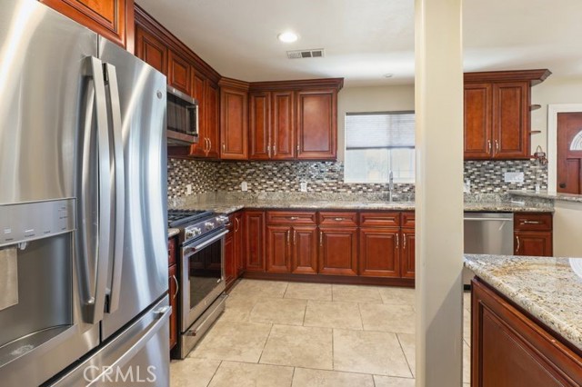 Detail Gallery Image 6 of 37 For 16139 Blue Lagoon, La Puente,  CA 91744 - 4 Beds | 2 Baths