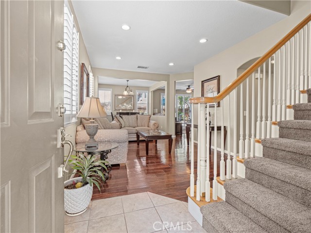 Detail Gallery Image 14 of 37 For 27629 Elkwood Ln, Castaic,  CA 91384 - 3 Beds | 2/1 Baths