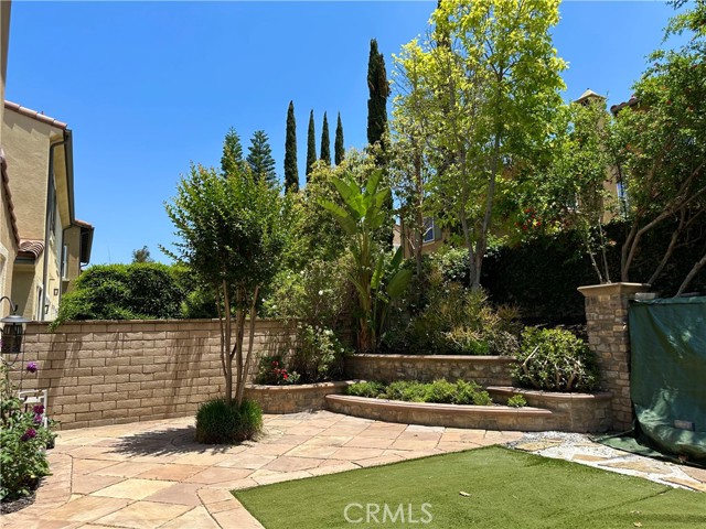 50 Winding Way, Irvine CA: https://media.crmls.org/medias/befc2a51-b6c0-46d0-8ae5-843ab5c684d3.jpg