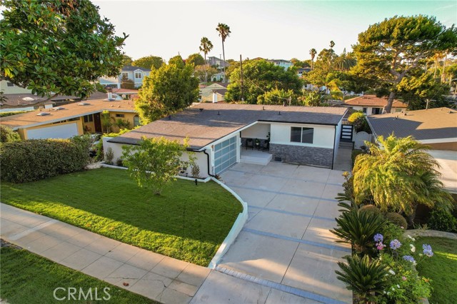 1334 Gertruda Avenue, Redondo Beach, California 90277, 4 Bedrooms Bedrooms, ,Residential,Sold,Gertruda,SB23153301