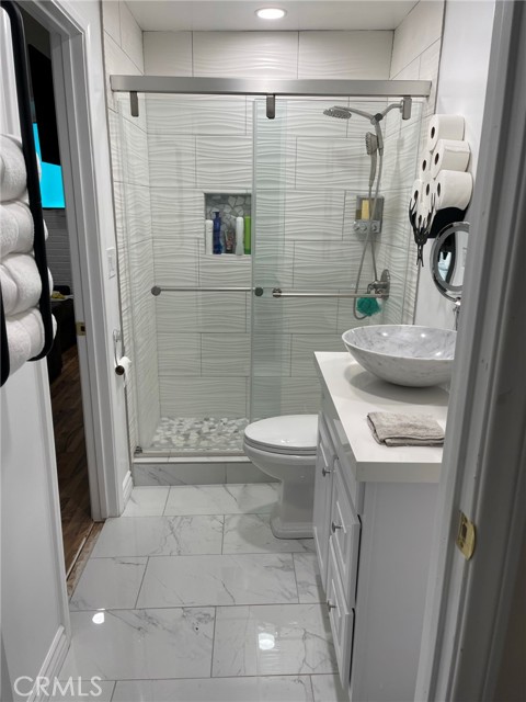 Detail Gallery Image 17 of 25 For 40172 Highland Rd., Big Bear Lake,  CA 92315 - 2 Beds | 1 Baths