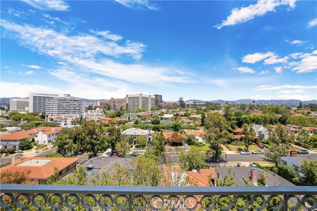 10787 Wilshire Boulevard # 804, Beverly Hills, California 90024, 3 Bedrooms Bedrooms, ,2 BathroomsBathrooms,Residential,For Sale,10787 Wilshire Boulevard # 804,CROC23098403