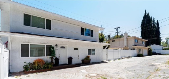 Detail Gallery Image 12 of 47 For 22819 Mariano St, Woodland Hills,  CA 91367 - 7 Beds | 5 Baths