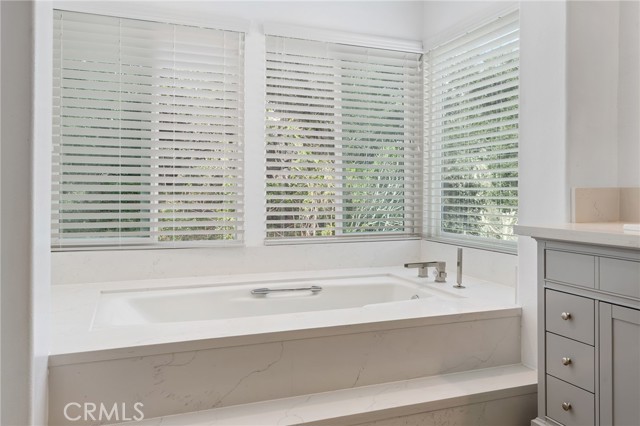 Detail Gallery Image 28 of 36 For 4389 Park Monte Nord, Calabasas,  CA 91302 - 4 Beds | 5 Baths