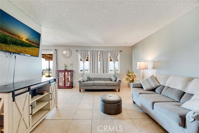 Detail Gallery Image 9 of 31 For 1602 Glover St, Redlands,  CA 92374 - 4 Beds | 2 Baths