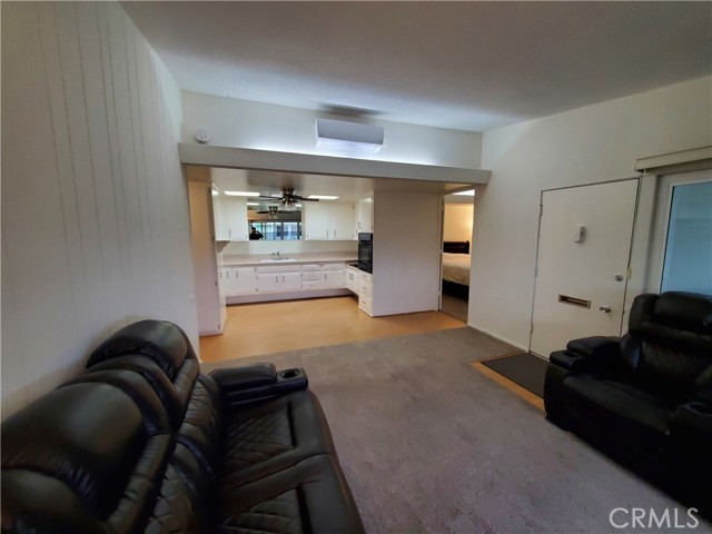 Detail Gallery Image 9 of 17 For 13500 Wentworth Ln 121k,  Seal Beach,  CA 90740 - 2 Beds | 1 Baths