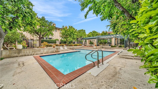 7137 Shoup Avenue, West Hills CA: https://media.crmls.org/medias/beff5a1f-d18e-4efd-b0c3-ec5e7143f26c.jpg