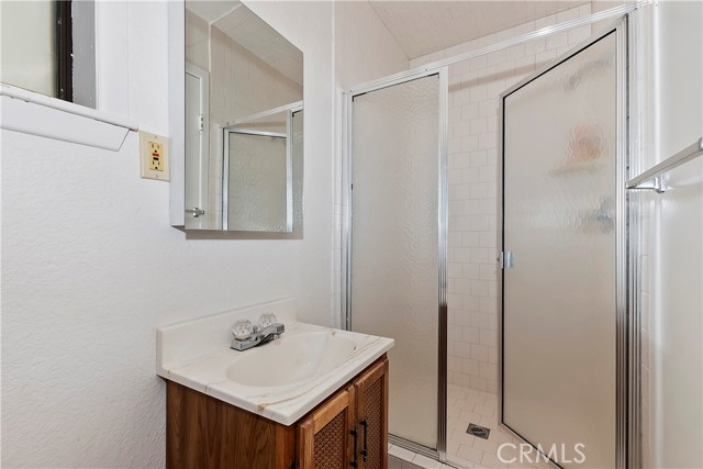 Detail Gallery Image 14 of 49 For 33000 Juniper Ln, Green Valley Lake,  CA 92341 - 4 Beds | 2/1 Baths