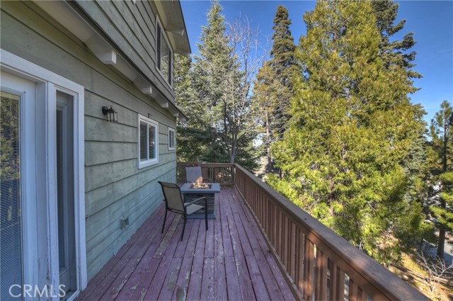 28621 Shenandoah Drive, Lake Arrowhead CA: https://media.crmls.org/medias/bf02885f-6fd1-4c70-a102-e929b87d8f3c.jpg