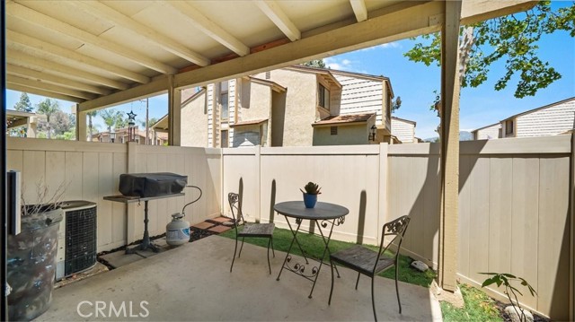 Detail Gallery Image 17 of 23 For 1031 S Palmetto Ave #D10,  Ontario,  CA 91762 - 2 Beds | 2/1 Baths