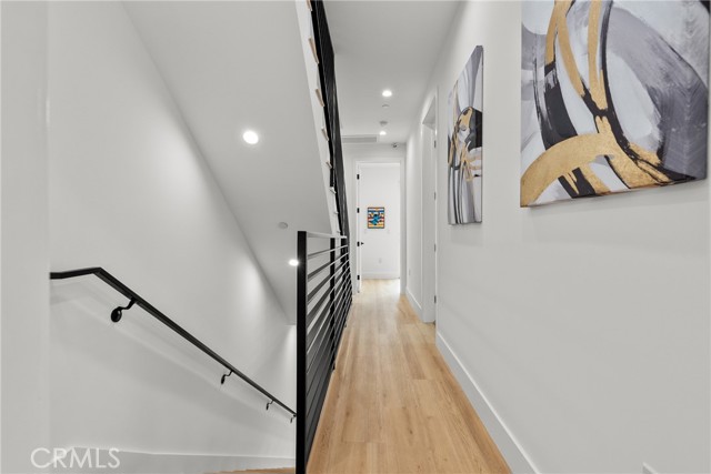 201 S Westlake Ave Unit #203, Los Angeles CA: https://media.crmls.org/medias/bf034ade-2174-4c23-87e2-de96d8300338.jpg