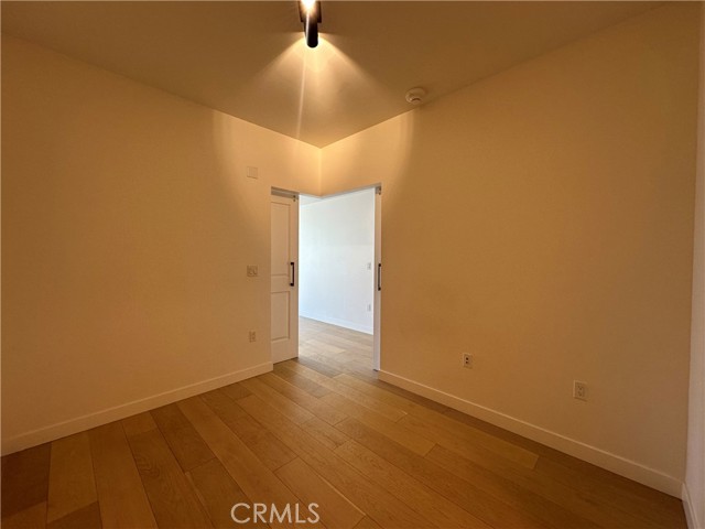 Detail Gallery Image 8 of 14 For 400 S Broadway #1002,  Los Angeles,  CA 90013 - 1 Beds | 1 Baths