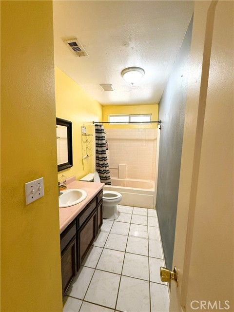 Detail Gallery Image 13 of 24 For 1708 Payne Dr, Arvin,  CA 93203 - 4 Beds | 2 Baths