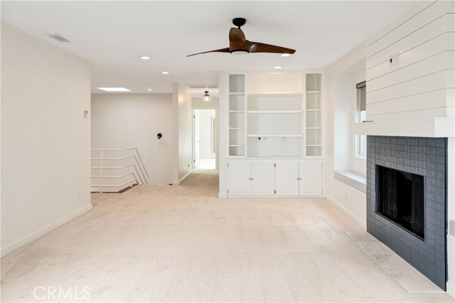 Detail Gallery Image 34 of 56 For 1707 Marshallfield #B,  Redondo Beach,  CA 90278 - 3 Beds | 3 Baths