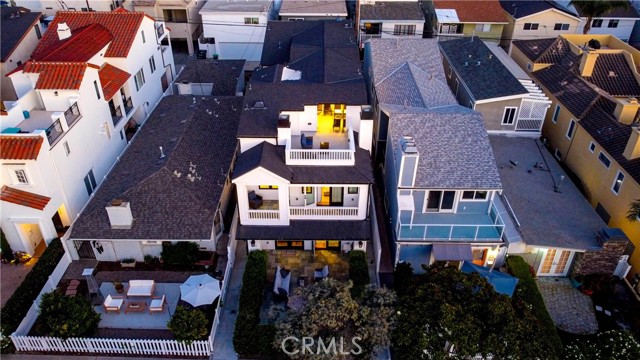 Detail Gallery Image 40 of 56 For 512 Jasmine Ave, Corona Del Mar,  CA 92625 - 3 Beds | 3/1 Baths