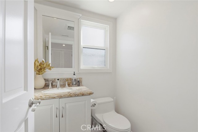 Detail Gallery Image 37 of 63 For 1001 2nd, Hermosa Beach,  CA 90254 - 5 Beds | 3/1 Baths