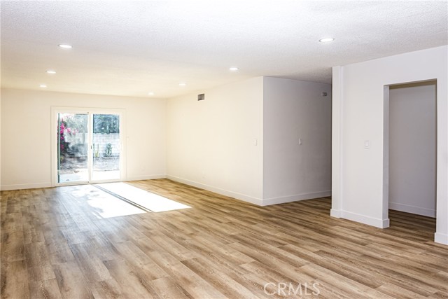 2983 N Alameda Avenue, San Bernardino CA: https://media.crmls.org/medias/bf04c555-3759-448a-8000-a1377def5dd8.jpg