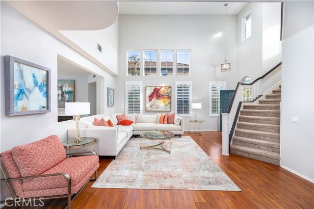Detail Gallery Image 6 of 27 For 24 Silveroak, Irvine,  CA 92620 - 5 Beds | 3 Baths