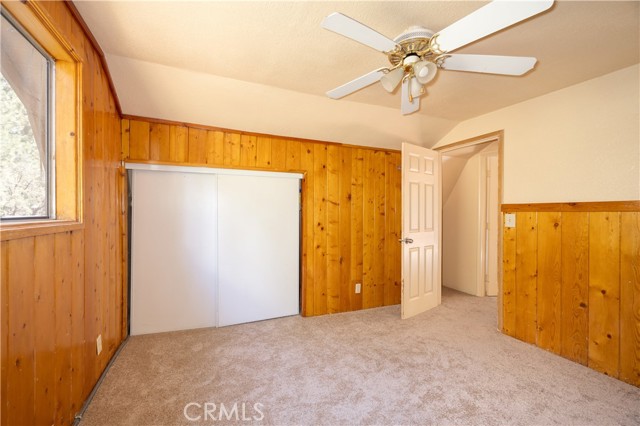 809 San Bernardino Avenue, Sugarloaf CA: https://media.crmls.org/medias/bf04d559-f32b-4462-9e89-864f7a751396.jpg