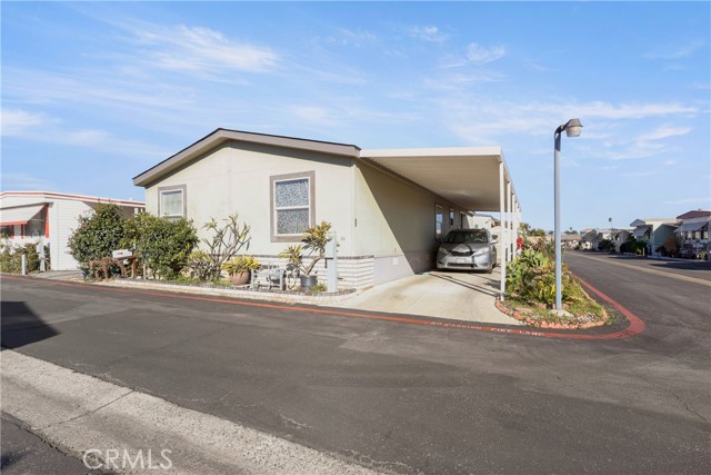 Detail Gallery Image 2 of 12 For 14362 17 Bushard  St #17,  Westminster,  CA 92683 - 3 Beds | 2 Baths