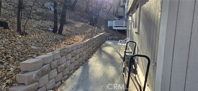 Detail Gallery Image 7 of 27 For 43532 Bow Canyon, Big Bear Lake,  CA 92315 - 3 Beds | 2/1 Baths